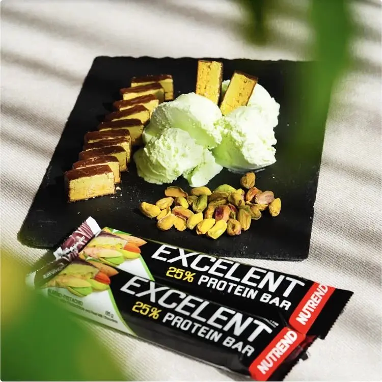 Батончик протеїновий Nutrend Excelent Protein Bar полуничний торт 85 г - фото 4