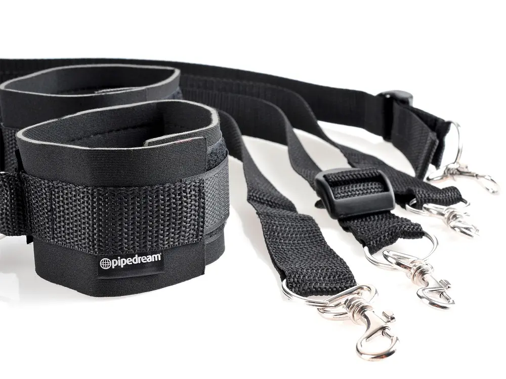 Бондажний набір - FFS Cuff & Tether Set Black - фото 4