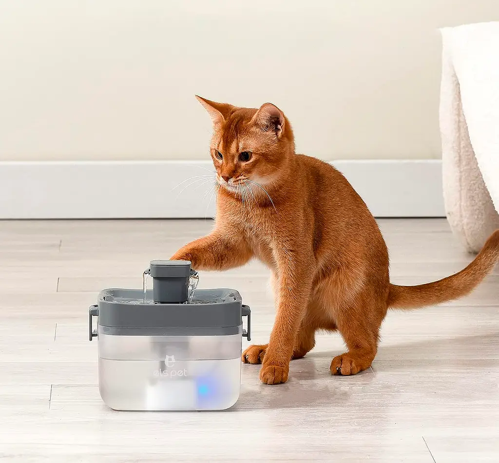 Фонтан для кота ELS PET 1,5 л з LED підсвіткою та фільтром, Прозорий - фото 5