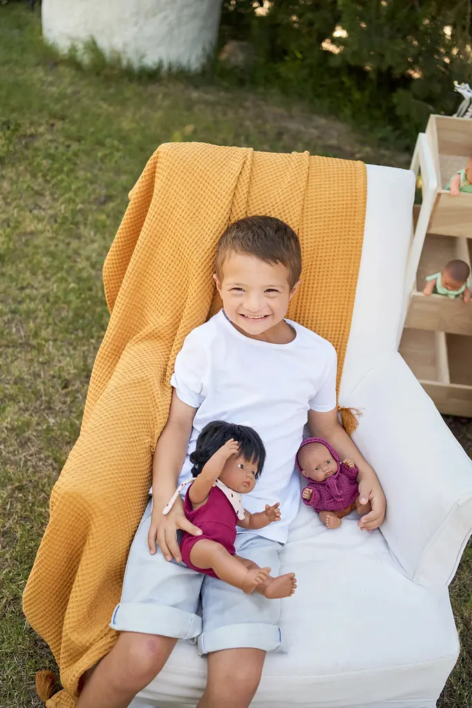 Комплект боді бордо зі слинявчиком для ляльок Miniland 38 см (31563) - фото 5