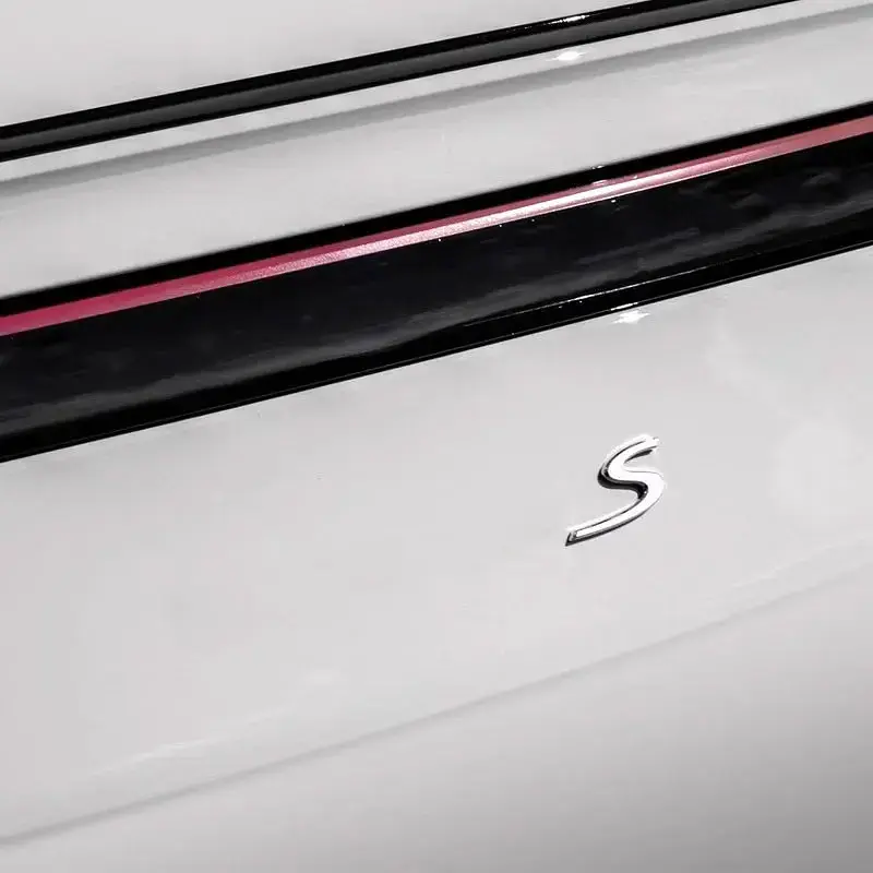 Емблема напис S для Porsche Electric матове срібло 47х18 мм пластик (на скотчі) - фото 2