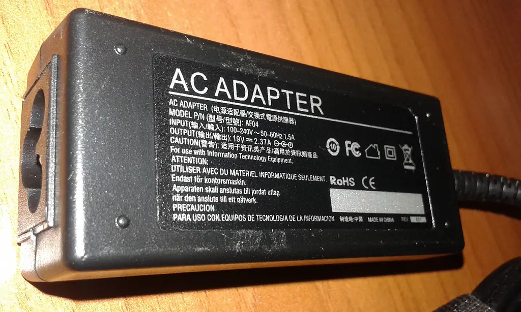 Блок живлення для ноутбука Asus зарядний пристрій 19V 2.37A 45W 4.0х1.35 - фото 3