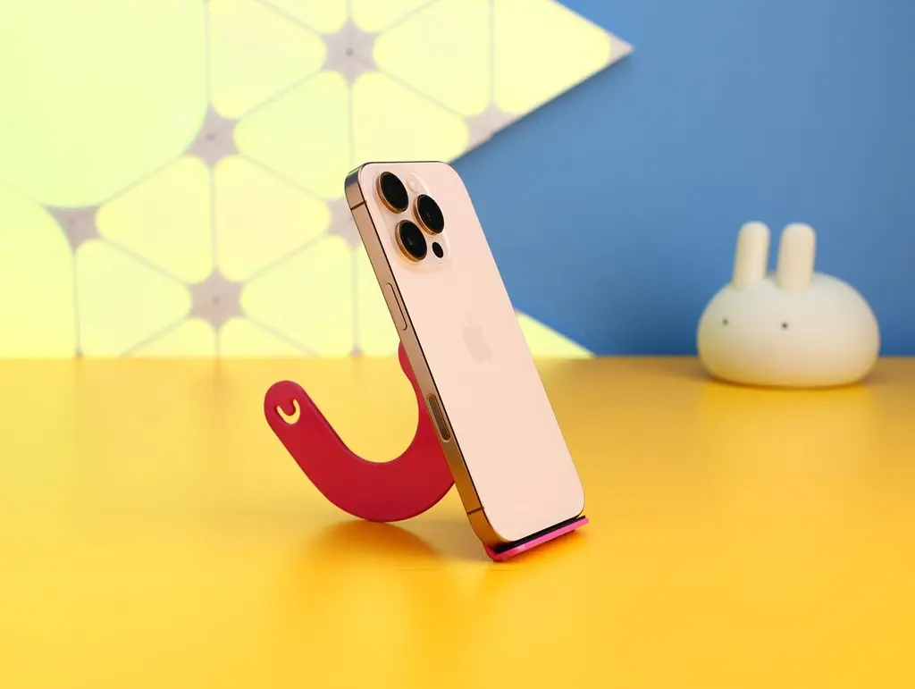 Смартфон Apple iPhone 16 Pro 256GB Desert Titanium (MYNK3) Б/У [175105] - фото 6