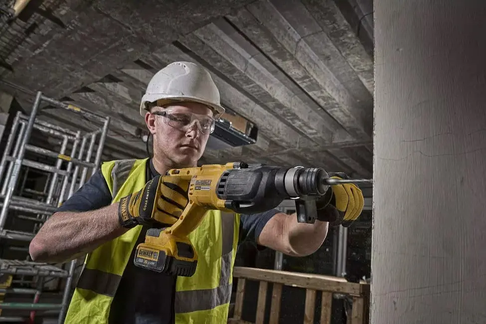 Перфоратор акумуляторний DeWALT SDS-Plus без АКБ та ЗП DCH133N - фото 3