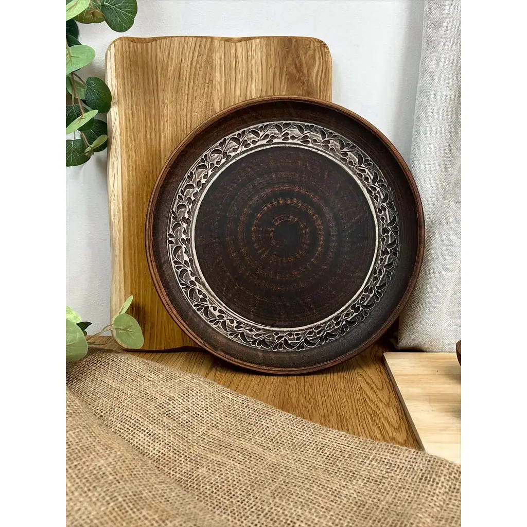 Блюдо для піци 30 см керамічне (глиняне) різьблене Ангоб - фото 2