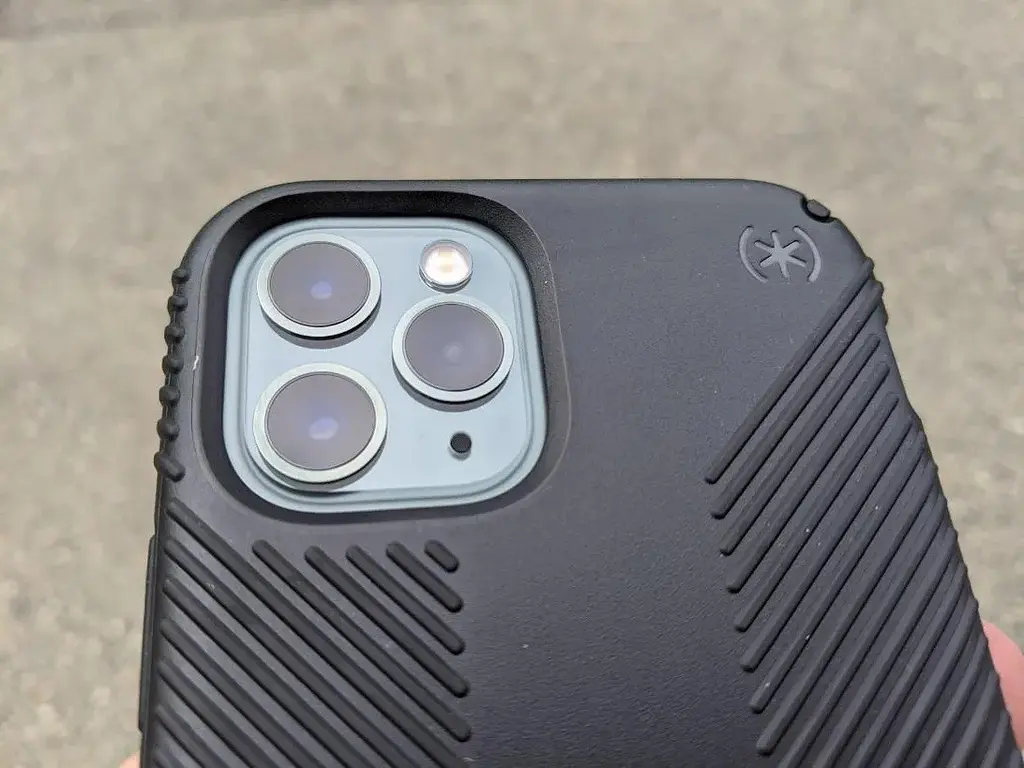 Чохол протиударний з антимікробним покриттям Speck Presidio Grip 129892-1050 для iPhone 11 Pro (5.8") Black - фото 4