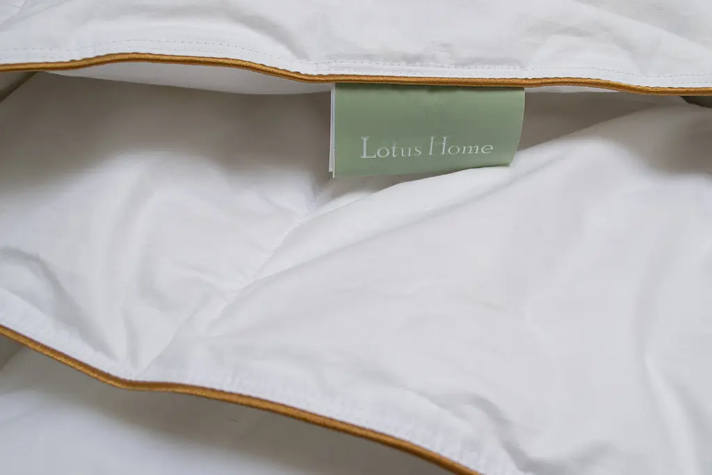 Одеяло Lotus Home - Goose 90% Light 6,5 tog пуховое 155x215 полуторное - фото 4