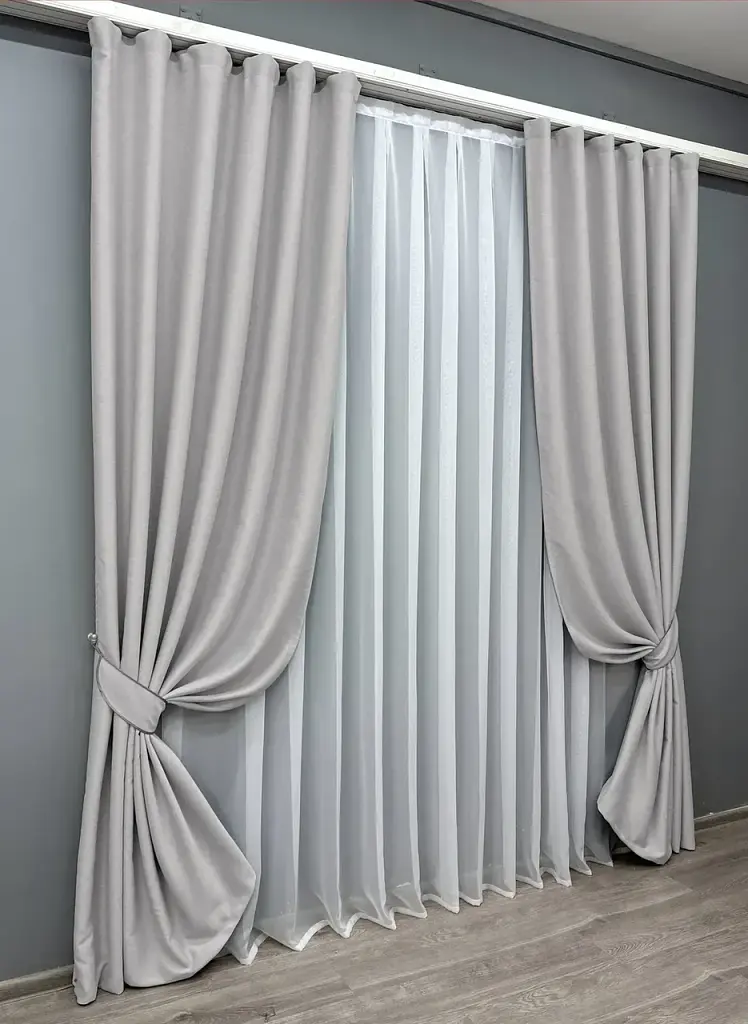 Комплект штор VR-Textil Eclipse блэкаут 2 шт 150x270 см светло-серый (1791ш) - фото 3