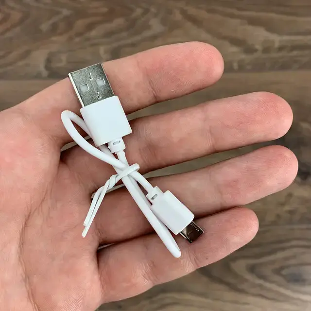 Ручний ліхтарик з USB зарядкою Світлодіодний X-Balog - фото 9