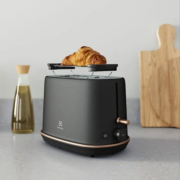 Тостер Electrolux E7T1-6BP - фото 6