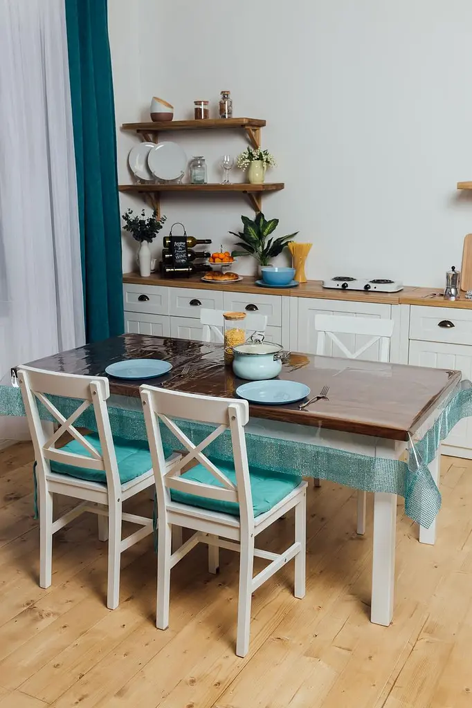 Скатертина силіконова з бірюзовою стразовою стрічкою 370х160 см - фото 2