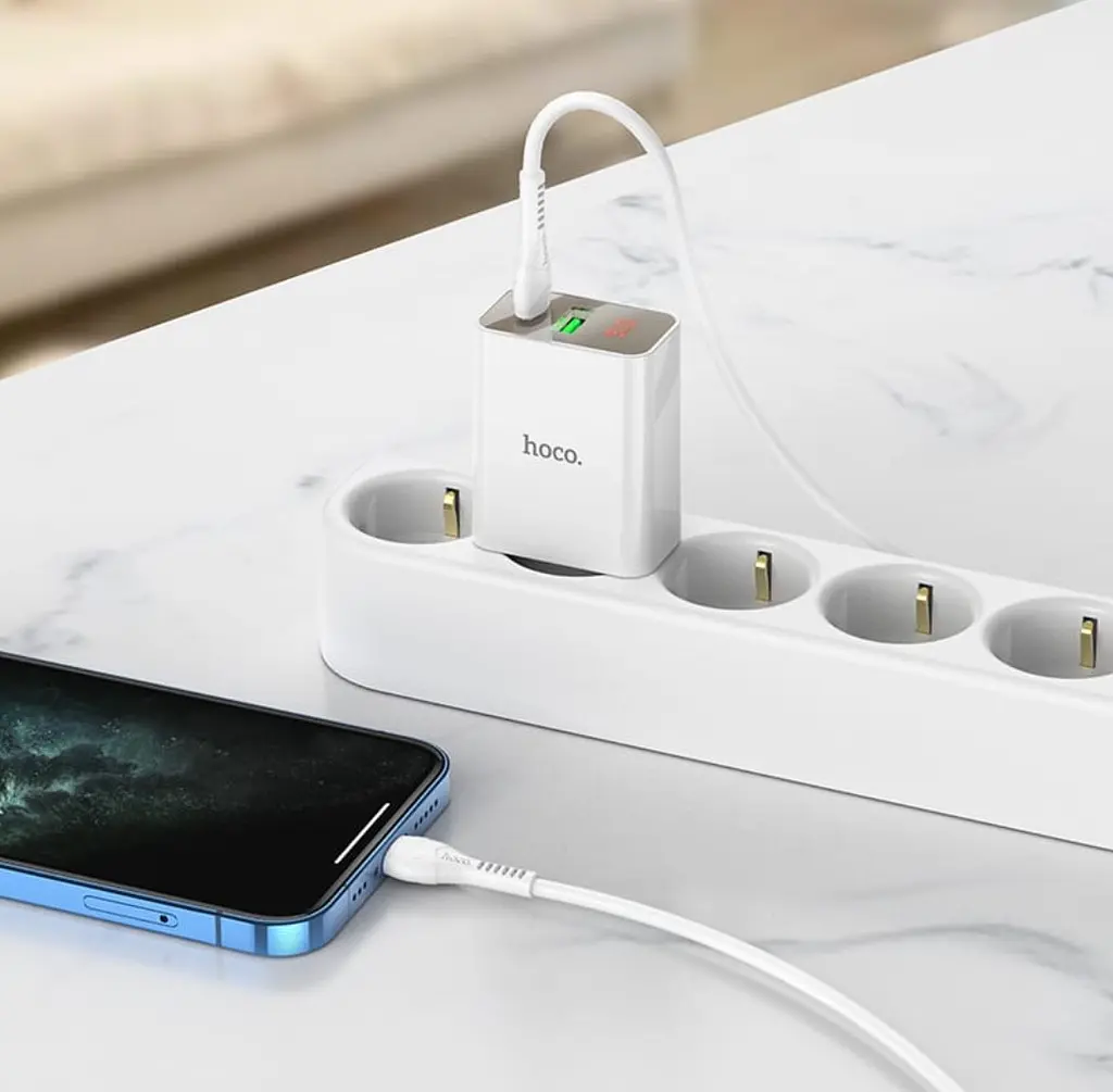 Зарядний пристрій Hoco C100A USB QC3.0 / Type-C (PD) 20W швидка зарядка з дисплеєм - White - фото 6