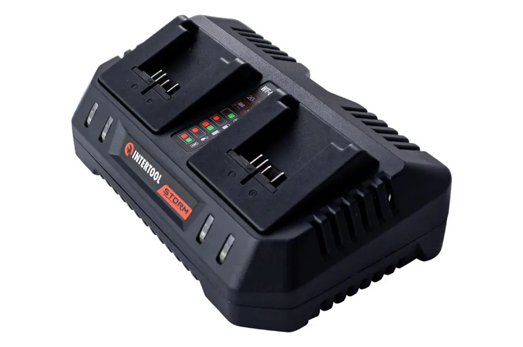 Зарядное устройство для аккумулятора инструмента на 2 АКБ Intertool Storm WT-0346 20В x 4Ач Li-Ion - фото 2