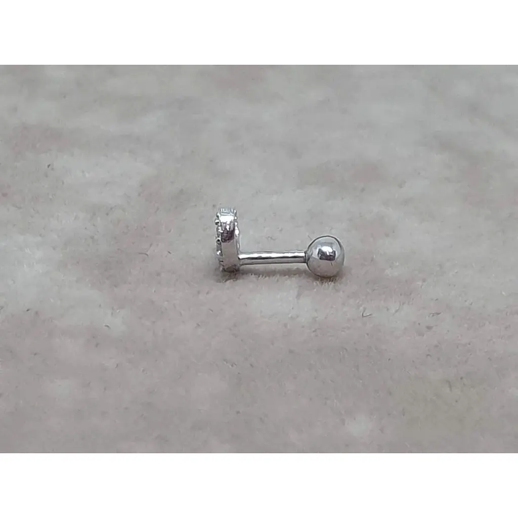 Серебряная серьга для пирсинга хеликса Ирий Луна с фианитами. 40107ШТ - фото 3