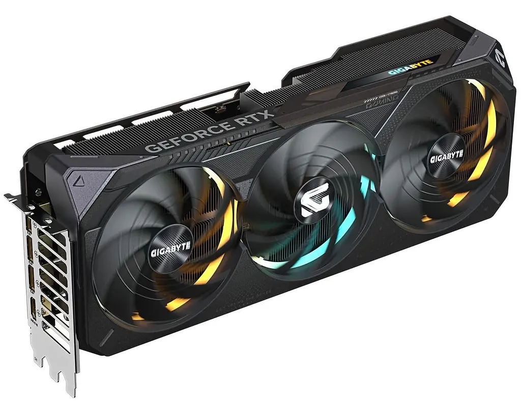 Видеокарта Gigabyte RTX 5080 16GB GAMING OC (GV-N5080GAMING OC-16GD) (GDDR7, 256 bit, PCI-E v5.0 x16) - фото 2