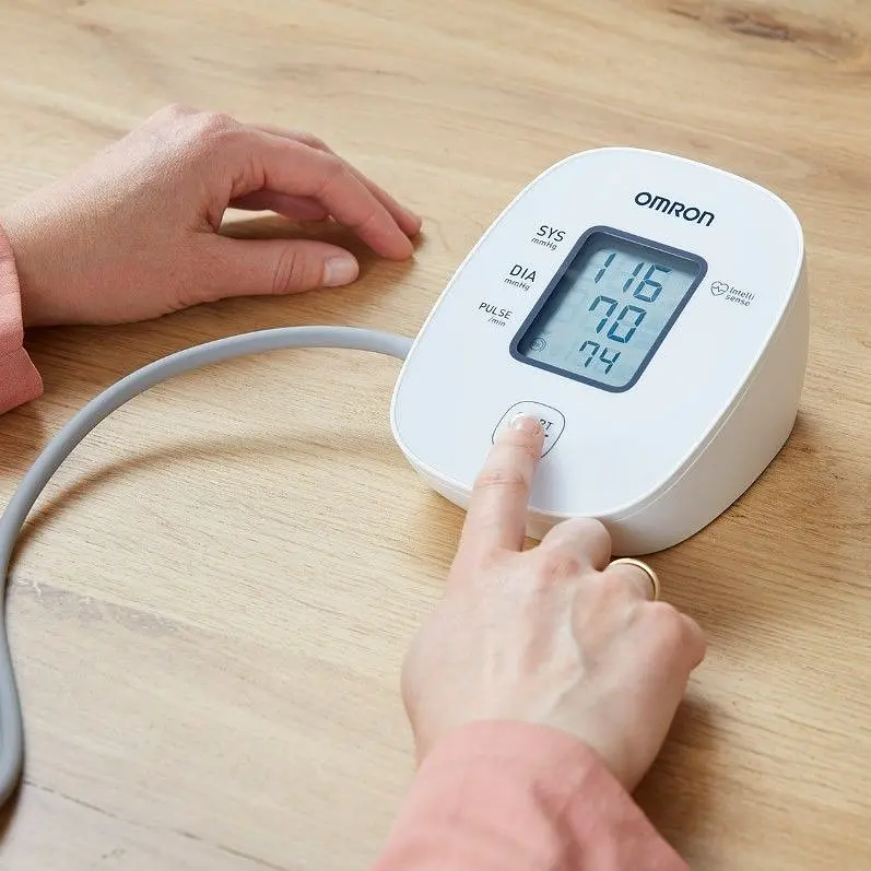 Тонометр Omron M2 Basic (HEM-7121j-e) автоматический на плечо с адаптером - фото 4