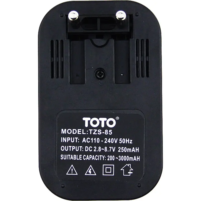 Сетевое зарядное устройство TOTO TZS-85 Universal charger Black - фото 3