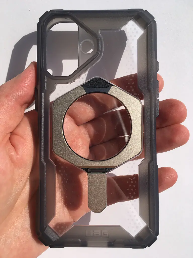 Чохол протиударний UAG Plasma XTE MagSafe для iPhone 16 (6.1") Ash/Titanium 1144761F3136 - фото 5