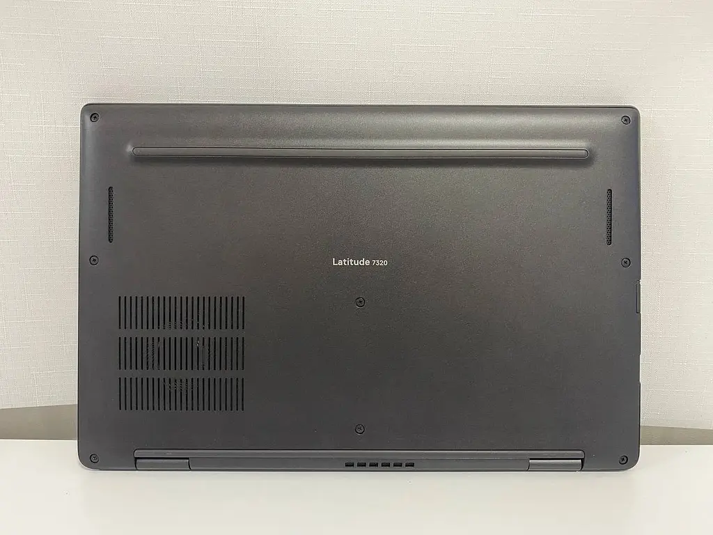 Ноутбук Dell Latitude 7320 13.3" (i7-1185G7 / 16GB / SSD 256GB / 1920х1080 IPS Сенсорний) Refurbished - фото 8