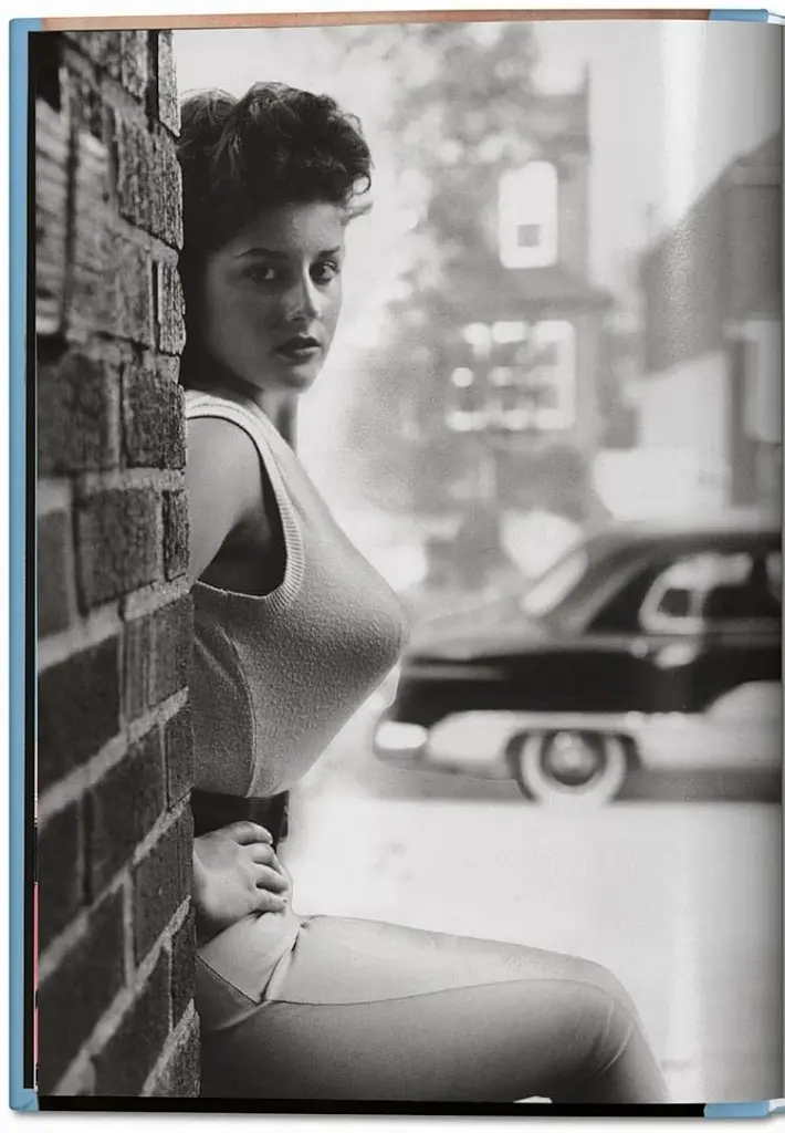The Little Big Book of Breasts - фото 2