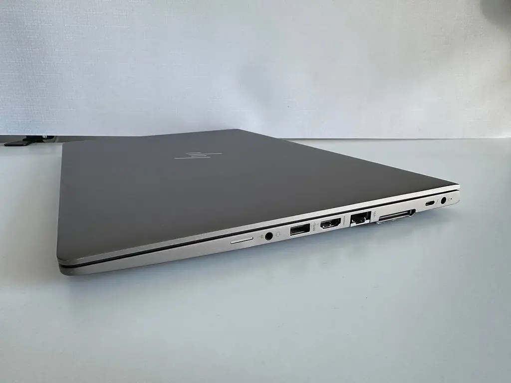Ноутбук HP ZBook 15U G5 15.6" (i7-8550U / 16GB / SSD 1TB / Radeon Pro WX 3100 2GB) Refurbished - фото 13