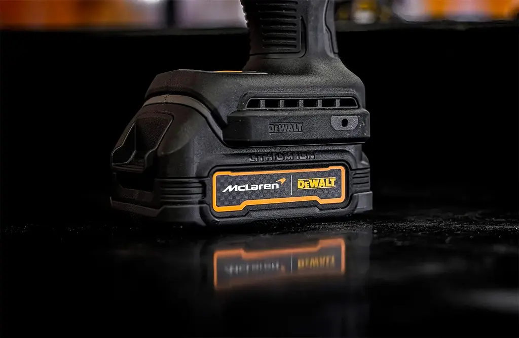Дрель-шуруповерт DeWalt DCD85ME2GT [100636] - фото 6