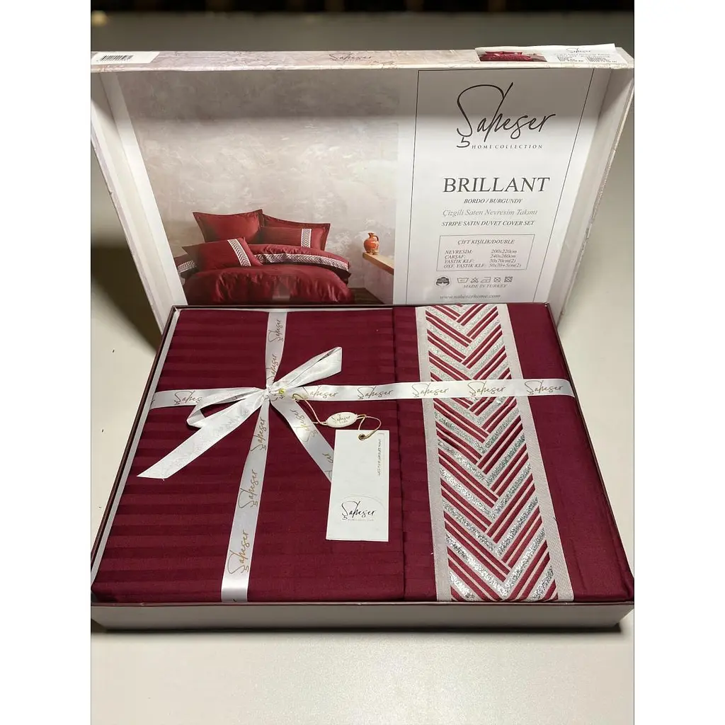 Постільна білизна євро Arya Saheser Сатин жаккард Brillant AR-A107302-burgundy 200х220 см - фото 2