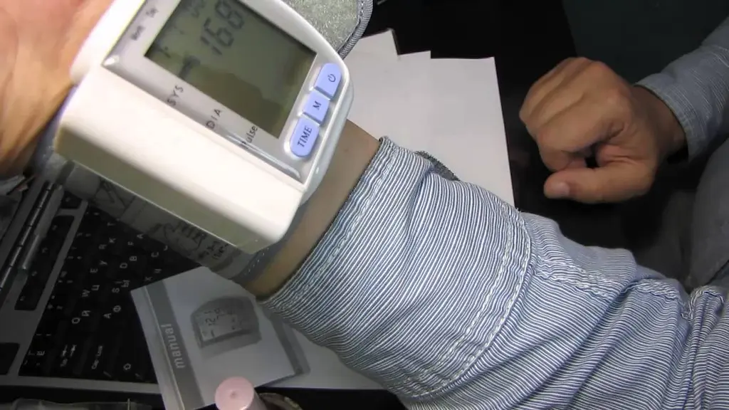 Зап'ястний тонометр Blood Pressure - автоматичний пристрій для вимірювання артеріального тиску на зап'ясті - фото 4