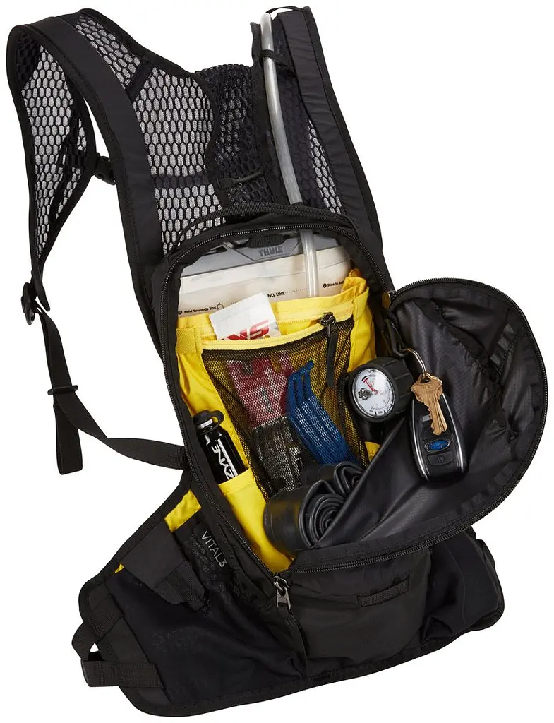 Рюкзак-гидратор Thule Vital Black 3л (TH 3204150) - фото 7