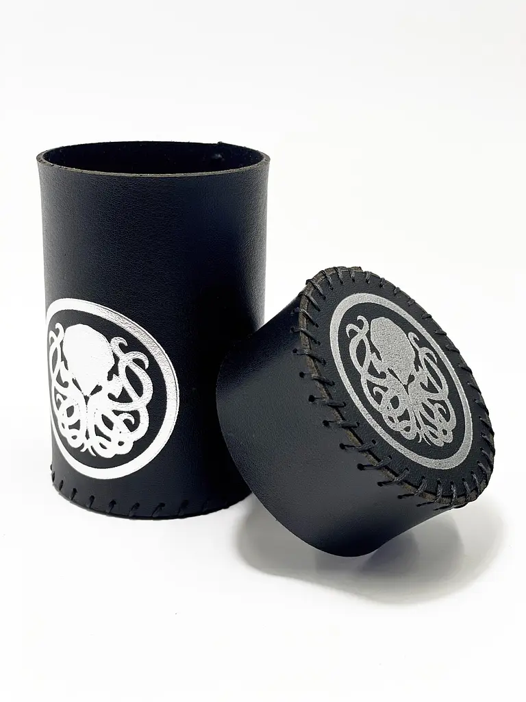 Настільна гра Планета Ігор Чаша для кубиків Ктулху (чорна) (Dice cup Cthulhu black) (pi-dc001) - фото 2