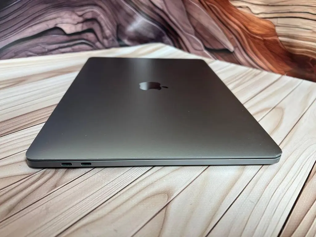 Ноутбук Apple MacBook Pro 13" A1989 i7-8559U/16/500 (C02XJ0RHJHD2) Б/в - фото 5