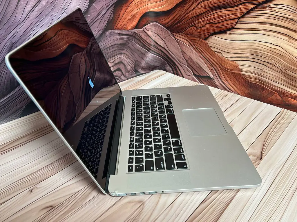Б/в Ноутбук Apple MacBook Pro 15" 2014 A1398 i7-4770HQ/16/256 (C02Q92V3G8WN) - фото 4