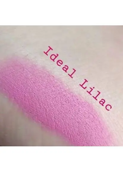 Зволожувальна матова губна помада Avon Ультра Бузковий/Ideal lilac 3.6 г - фото 2