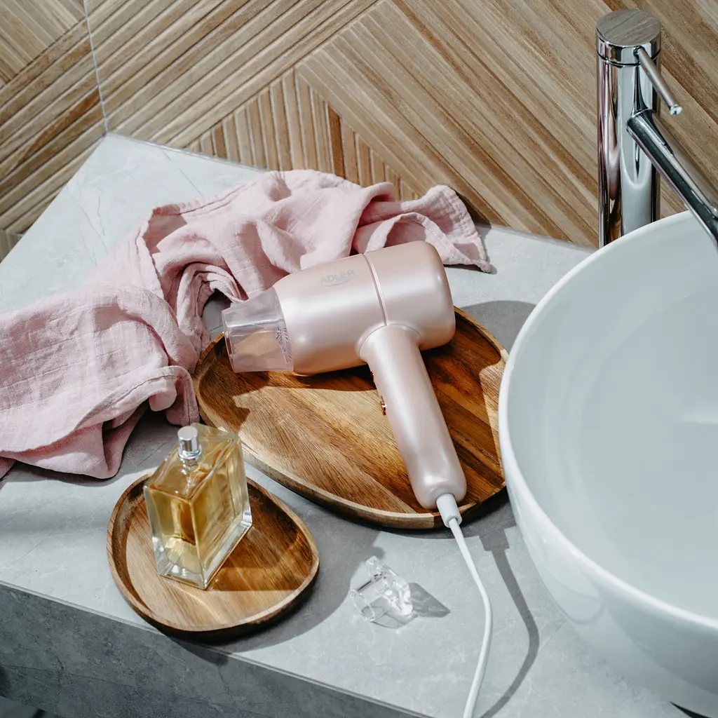 Фен Adler AD 2279p pink 1800Вт/ 2 швидкості/ хол.обдув/ темп.режимів-2/іонізація/ насадки - 1 шт. - фото 9