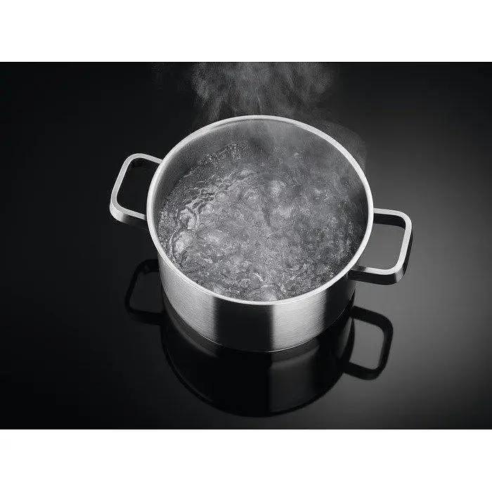 Варильна поверхня комбінована Electrolux KDI641723K - фото 6