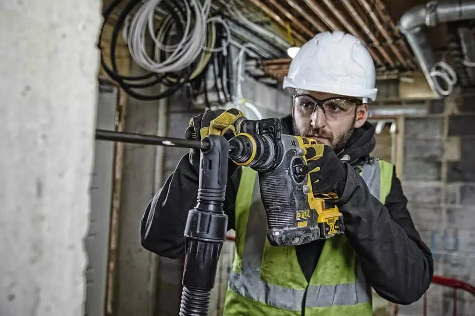 Перфоратор акумуляторний DeWALT SDS-Plus без АКБ та ЗП DCH274N - фото 3