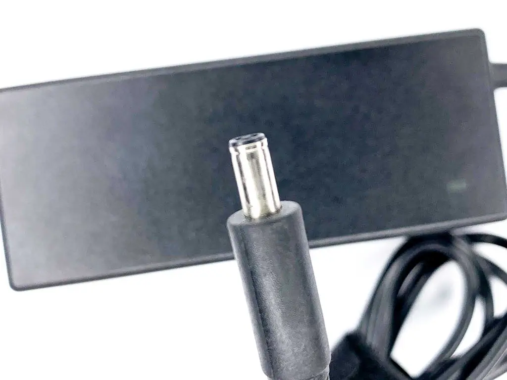 Блок живлення Dell 90w slim tip 4.5 x 3.0 mm, Thin - Б/В - фото 3