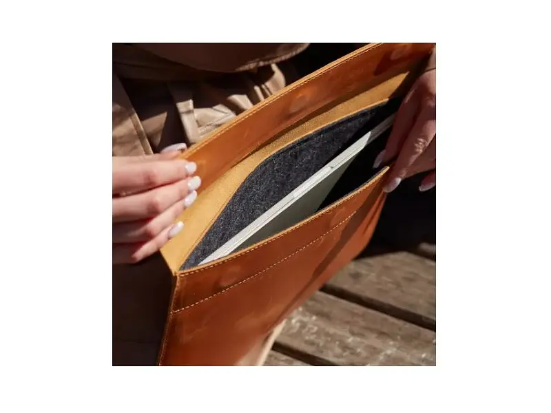Чохол для ноутбука InCarne Klouz MacBook Air 15 2023-2025 (вінтажний) коньяк (klouz-cognac-vintage-air-15) - фото 5