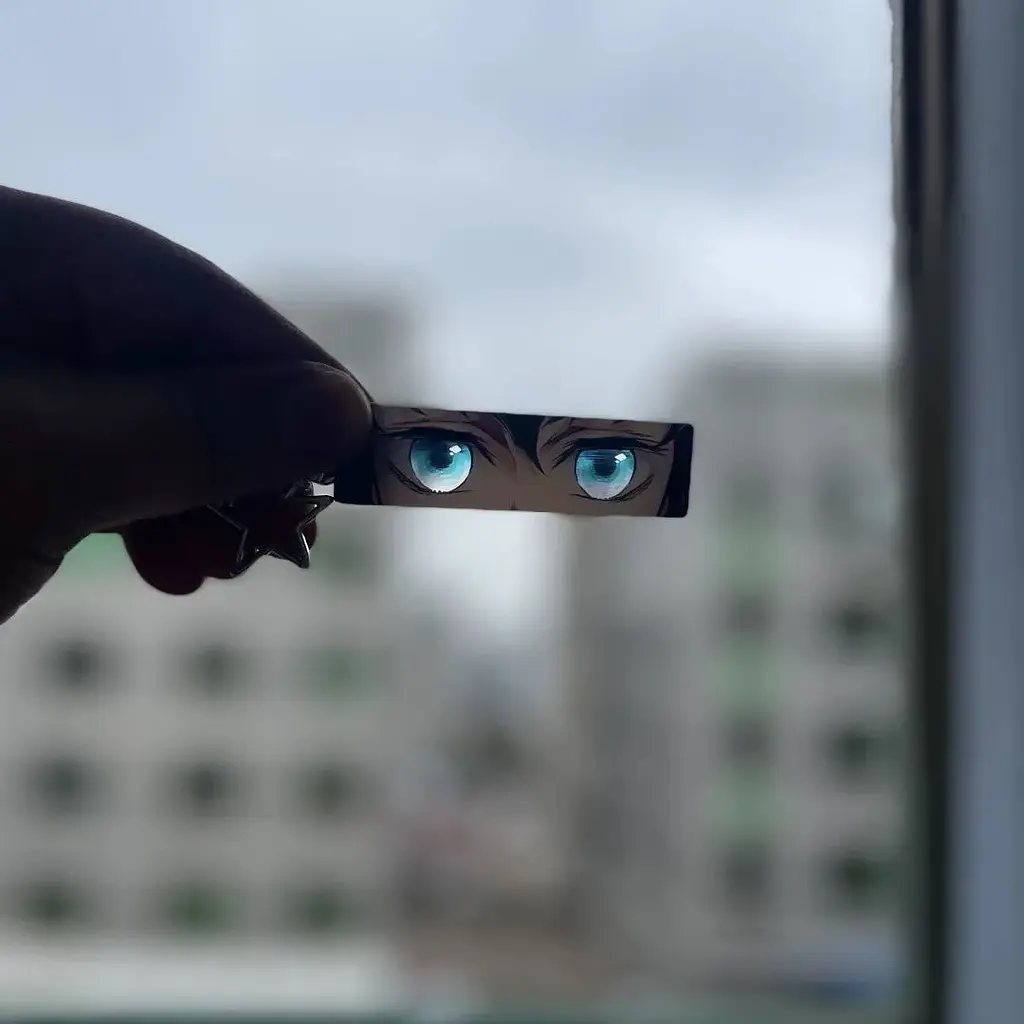 Брелок акриловый глаза с переливом Клинок рассекающий демонов Муичиро - фото 2