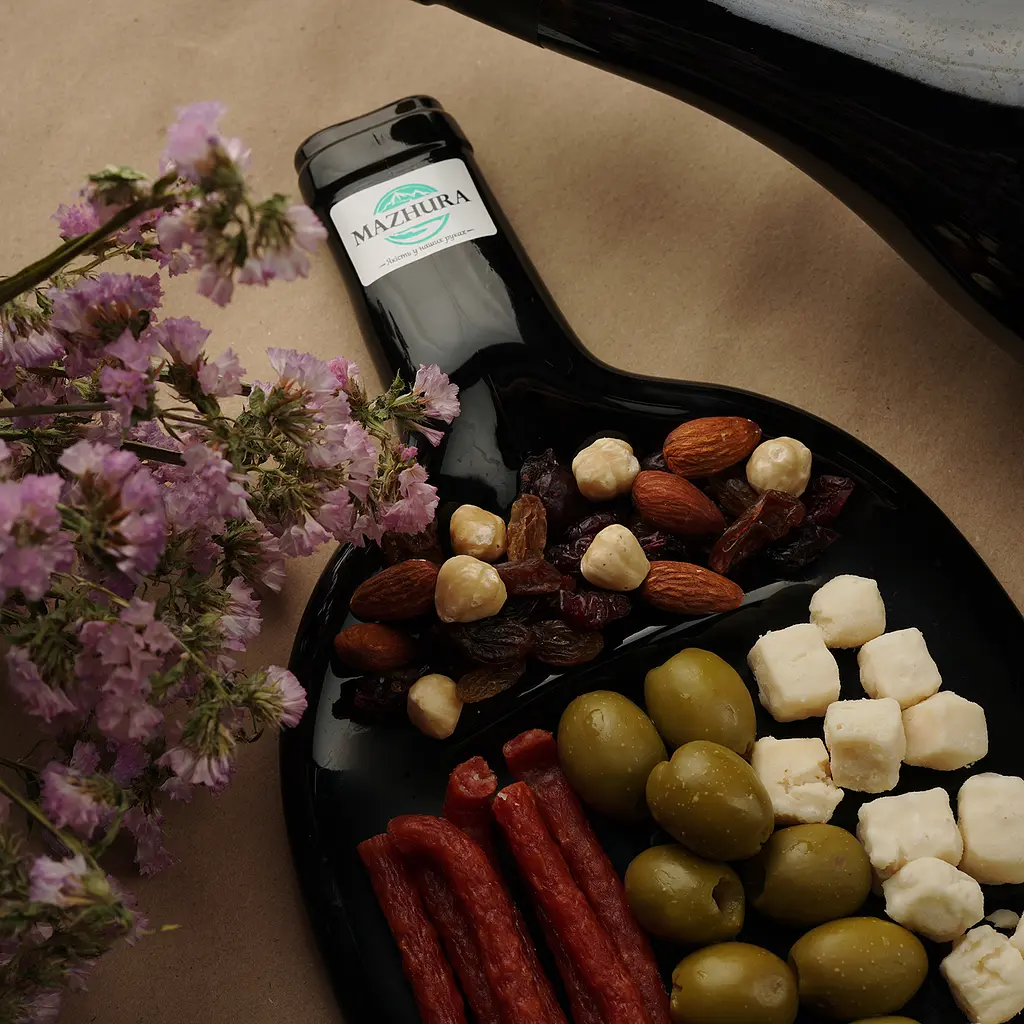 Стеклянная тарелка Mazhura Vine из сплюснутой 1.5 л винной бутылки в ассортименте (mz692665) - фото 7