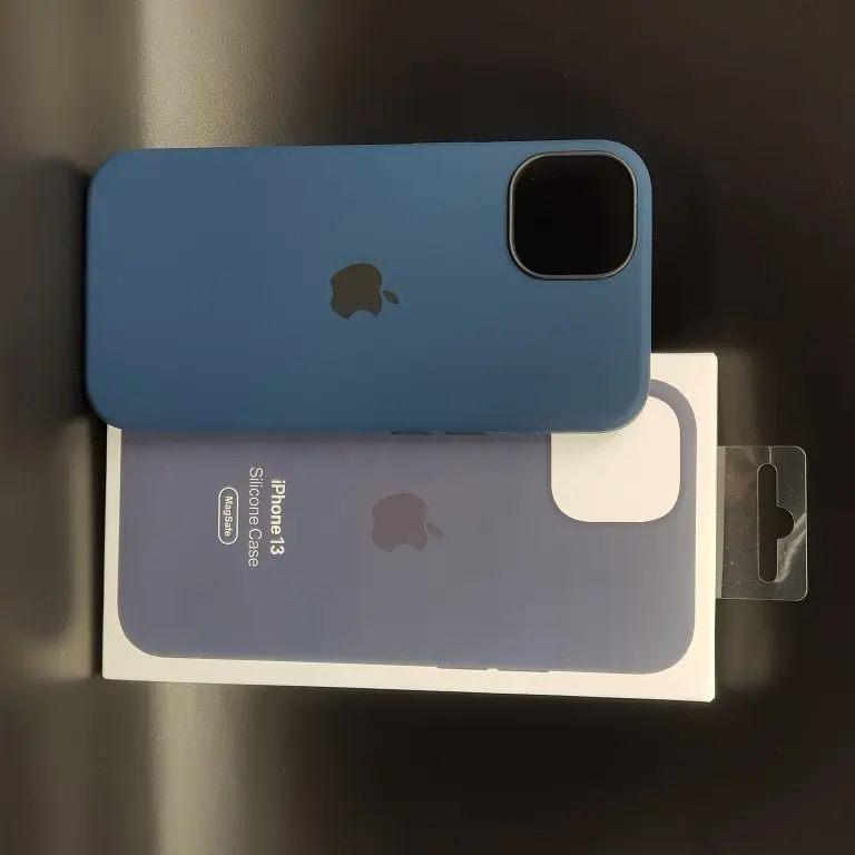 Чехол MagSafe Silicone Case original для iPhone 13 - фото 3