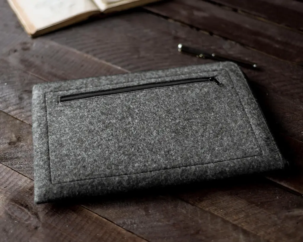 Чохол для ноутбука Gmakin для Macbook Pro 13 Dark Grey (GM68-13New) - фото 12