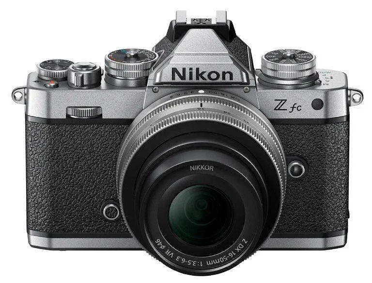 Бездзеркальний фотоапарат NIKON Z fc Vlogger Silver Kit + DX 16–50mm F/3.5-6.3 VR (VOA090K005) - фото 4