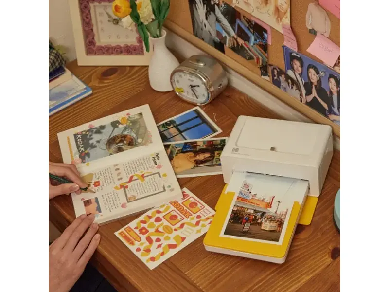 Портативний фотопринтер Kodak Instant Dock Yellow (PD460) - фото 2