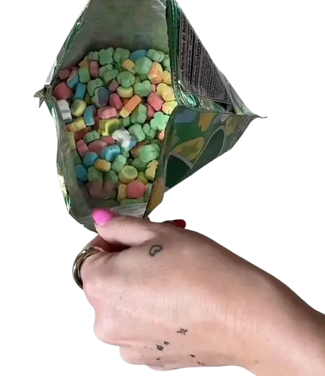 Зефірки General Mills Lucky Charms Just Marshmallows 113г - фото 6