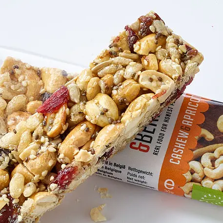 Батончик Nuts & Berries горіховий з кешью та абрикосом органічний 30 г - фото 4
