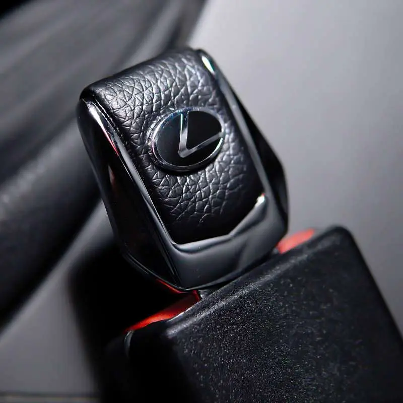 Подарунковий набір #1 для Lexus із заглушками ременів безпеки та брелоком з логотипом - фото 4