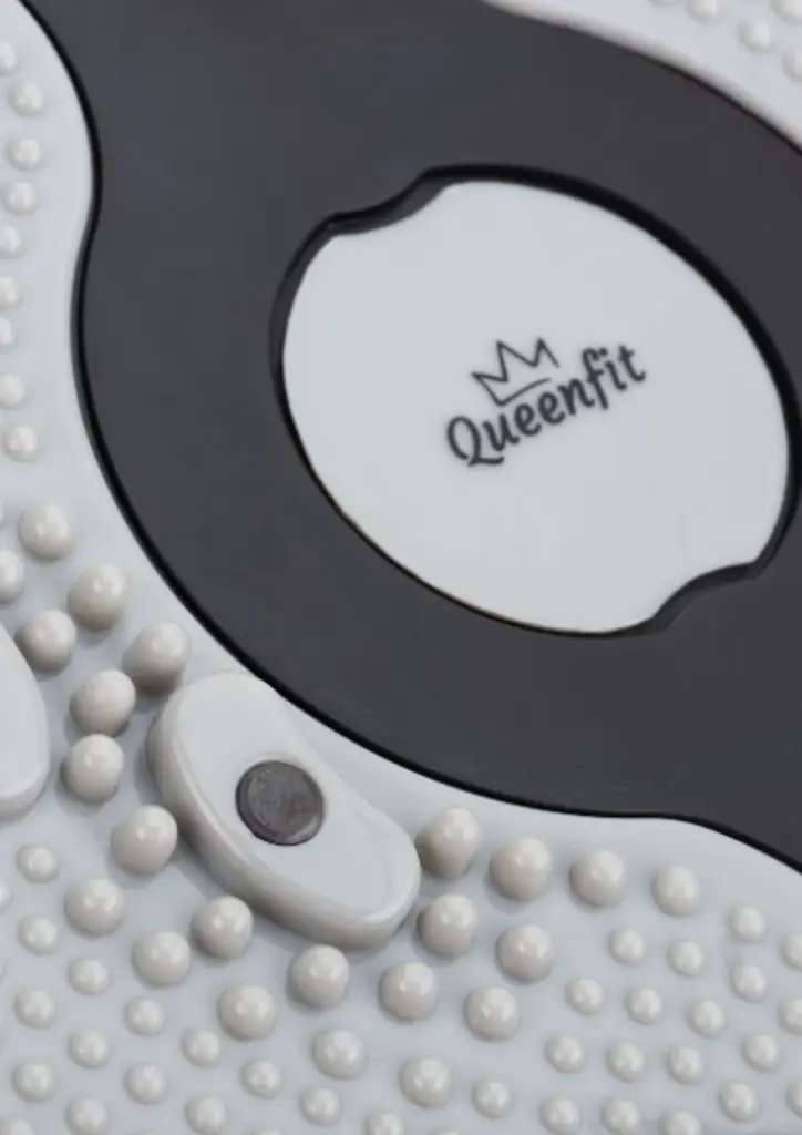 Диск здоров'я Queenfit масажний з магнітами і лічильником чорно-сірий - фото 4