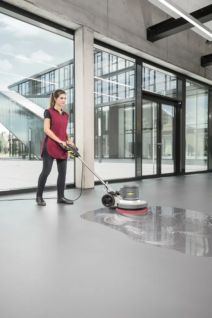 Уборочная машина Karcher BDS 43/150 C Classic однодисковая (1.291-243.0)  - фото 6