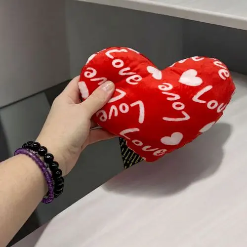 Іграшка м’яка Серце Love розмір S (20x7x14 см) - фото 2